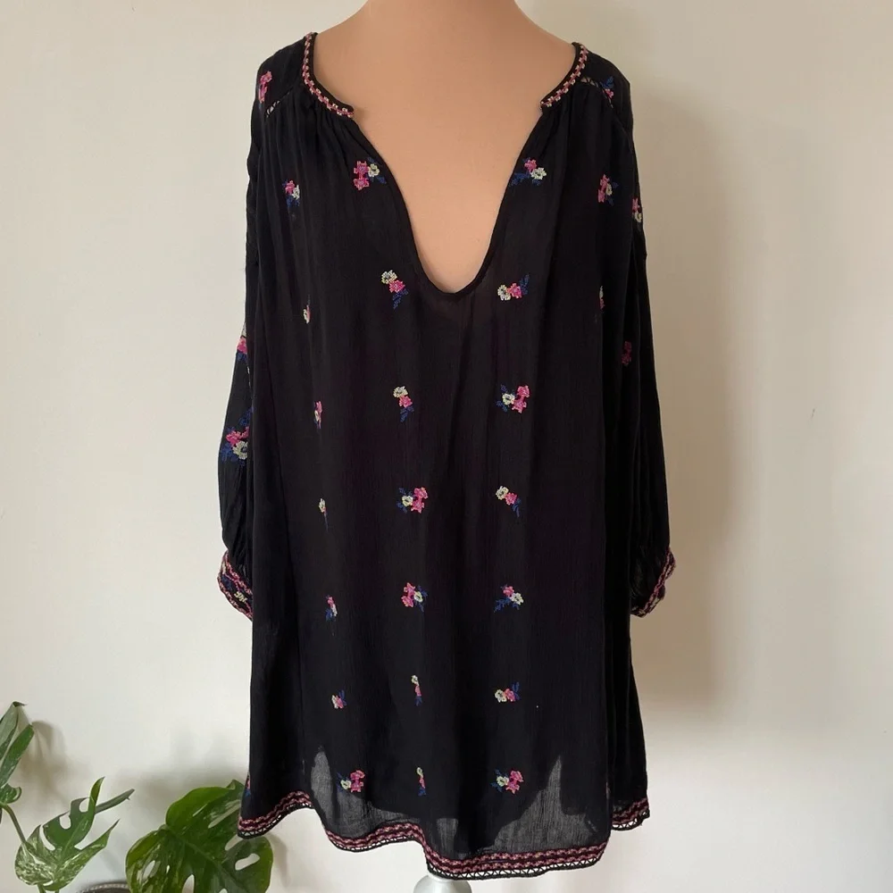 Free People Flowy Babydoll Black Floral Embroidered Peasant Mini Dress EUC Sz S